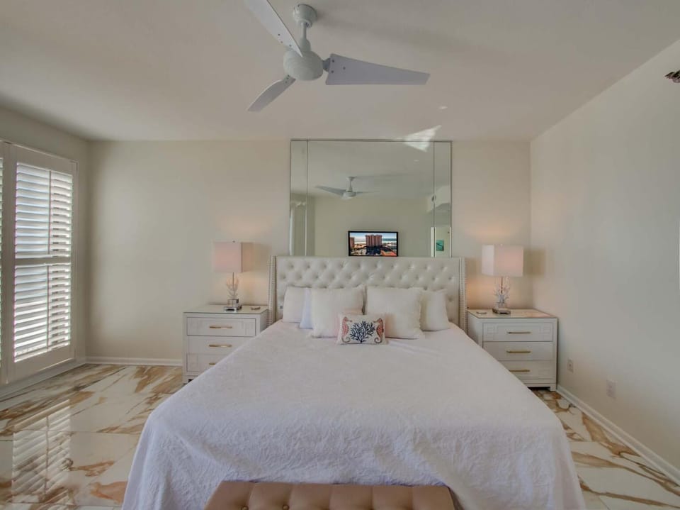 Seachase 803W by Vacation Homes Collection Apartment in Orange Beach