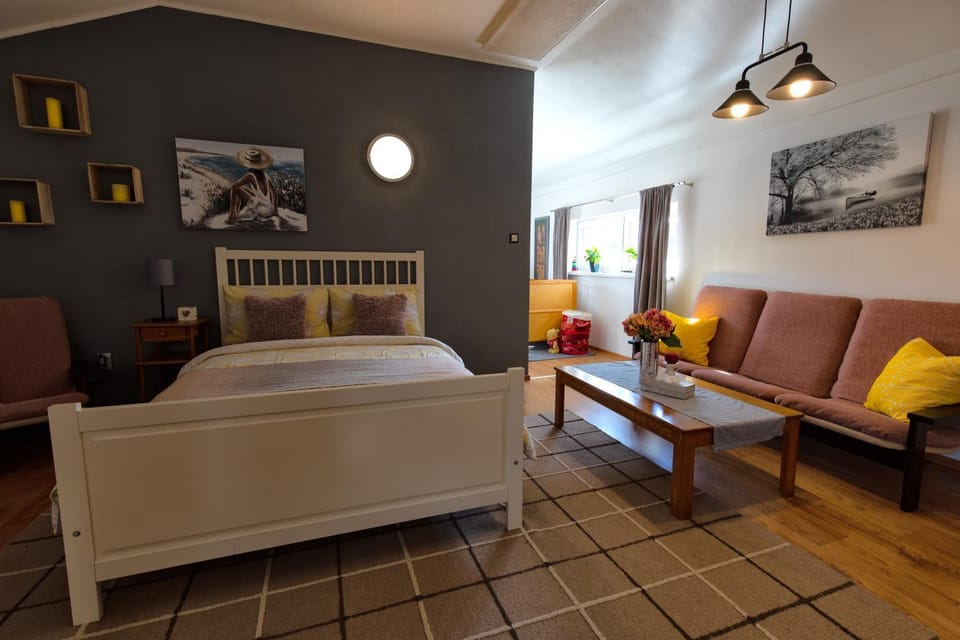 Living room, Bedroom