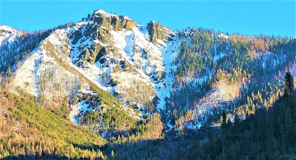 Nearby landmark, Day, Natural landscape, Activities, Winter, Hiking, Mountain view