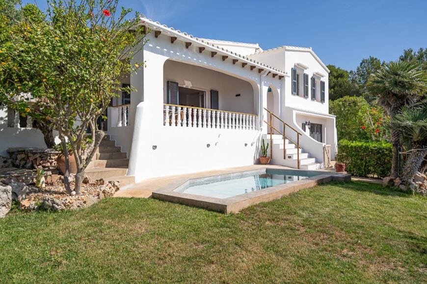 S'AUBA villa exclusiva con piscina privada de agua salada y horno de pizza Villa in Balearic Islands
