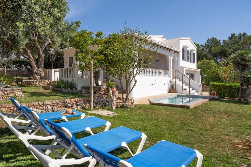 S'AUBA villa exclusiva con piscina privada de agua salada y horno de pizza Villa in Balearic Islands