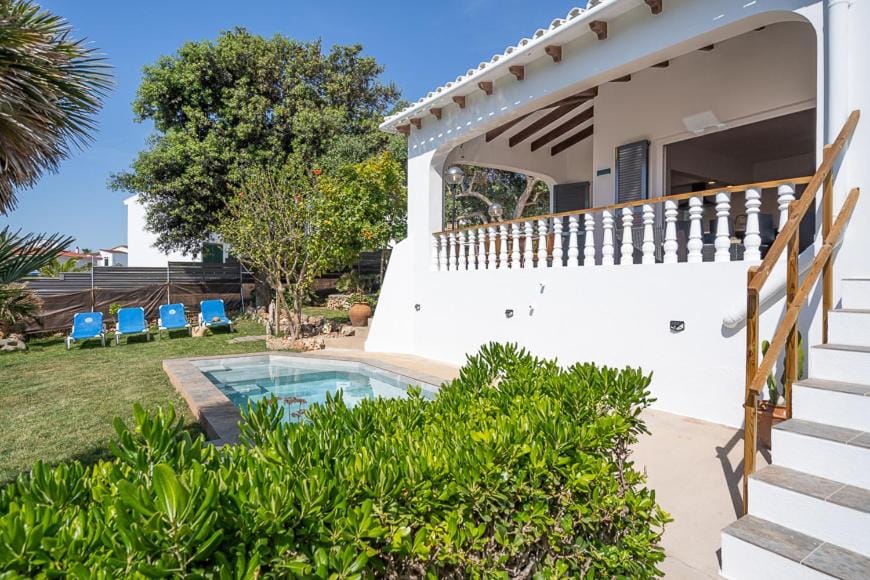 S'AUBA villa exclusiva con piscina privada de agua salada y horno de pizza Villa in Balearic Islands