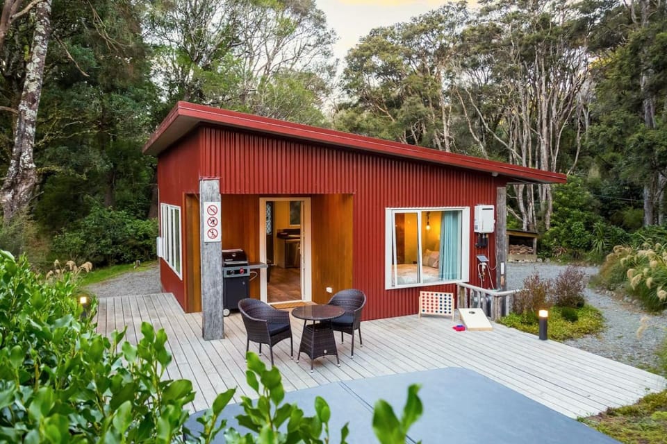 The Glade, Martinborough House in Wellington Region