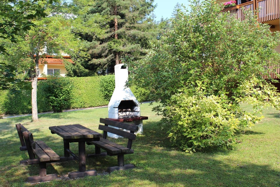BBQ facilities, Garden