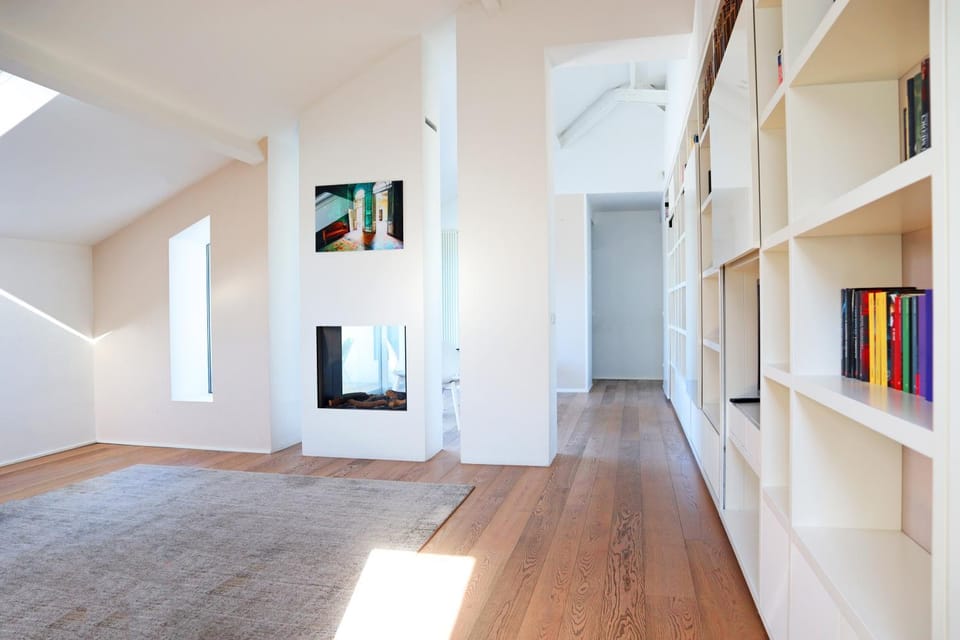 Communal lounge/ TV room