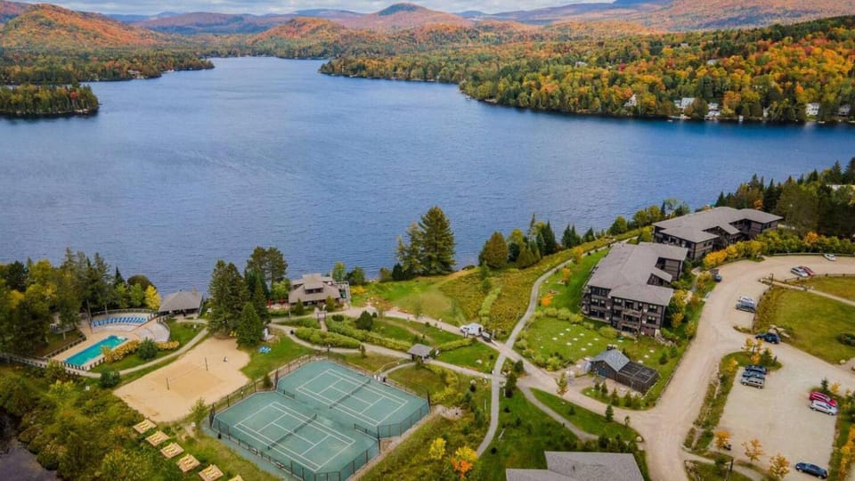 Deluxe Suite-sur-Lac Superieur - Tremblant Versant Nord Apartment in Ontario