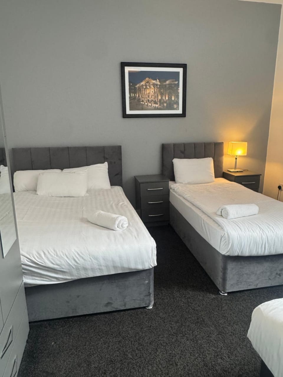 4 BR, Large & Modern Private House Central Location House in Newcastle upon Tyne