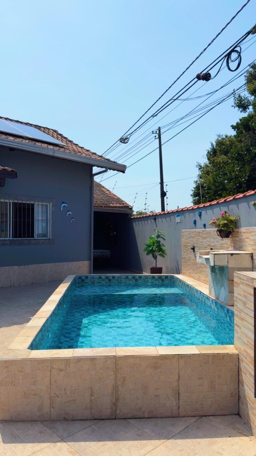 Casa com piscina climatizada em Itanhaém! House in Itanhaém