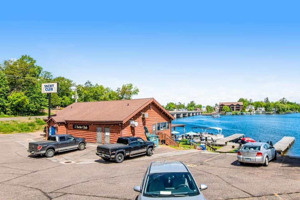 Lake Minocqua Lakeview House in Minocqua Lake