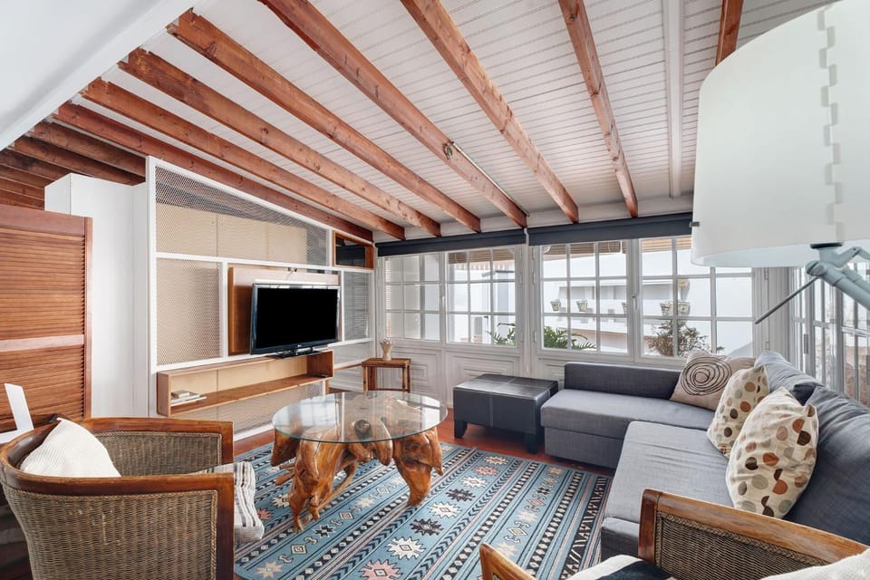 TV and multimedia, Living room, Seating area