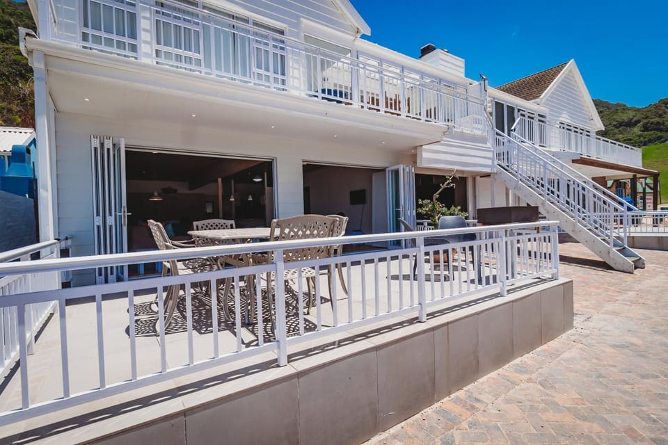 Property building, BBQ facilities, BBQ facilities