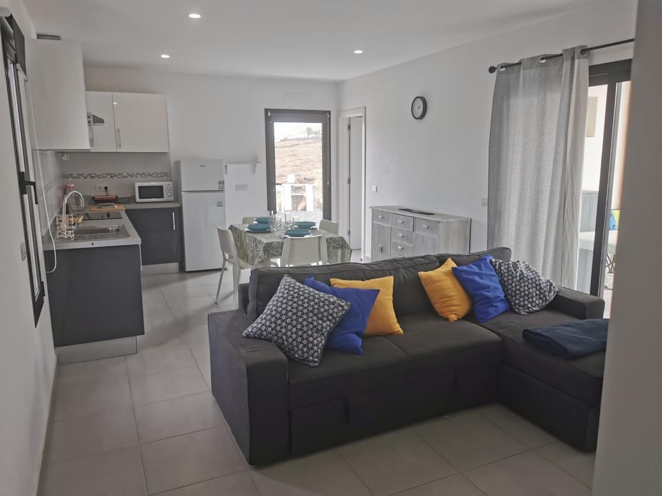 Living room, Dining area, kitchen