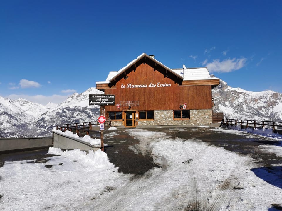 le hameau des ecrins Apartment in Provence-Alpes-Côte d'Azur