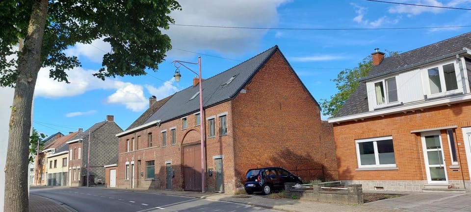 Property building, Neighbourhood, Street view, Location
