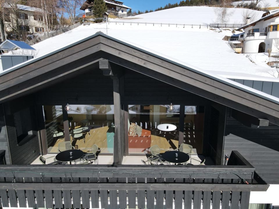 Property building, Winter