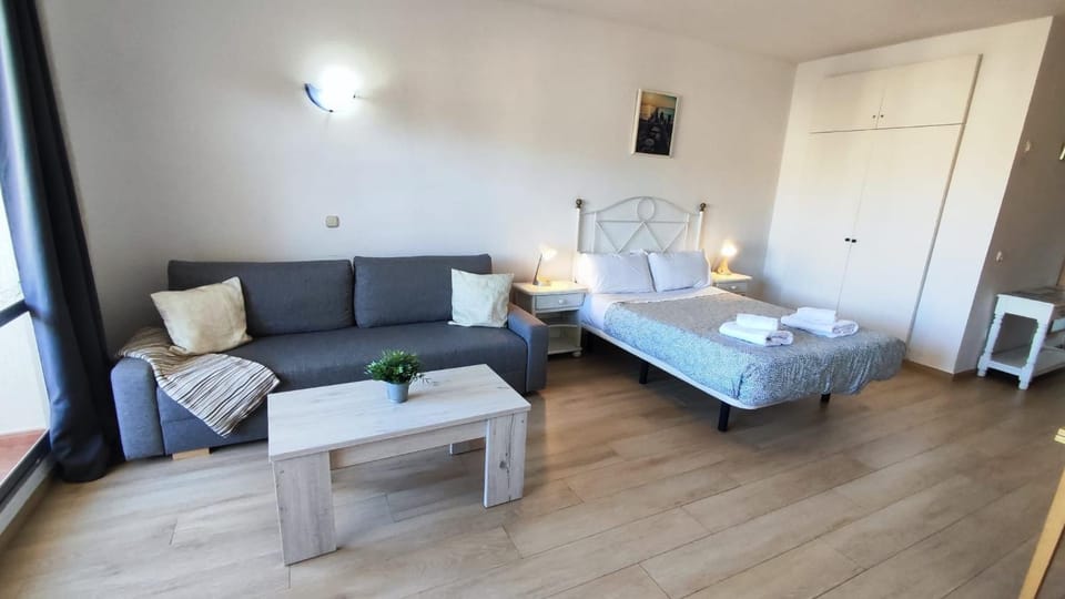 Bed, Living room, Photo of the whole room