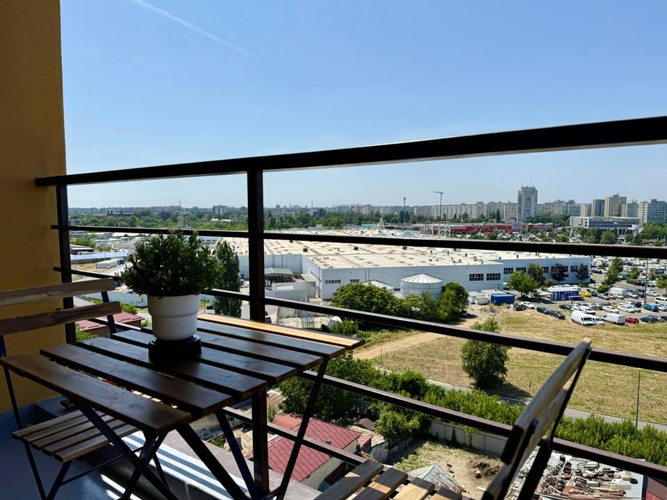 View (from property/room), City view