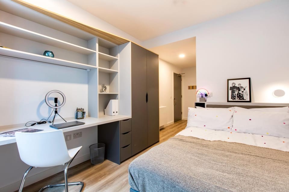 Bed, Bedroom, wardrobe