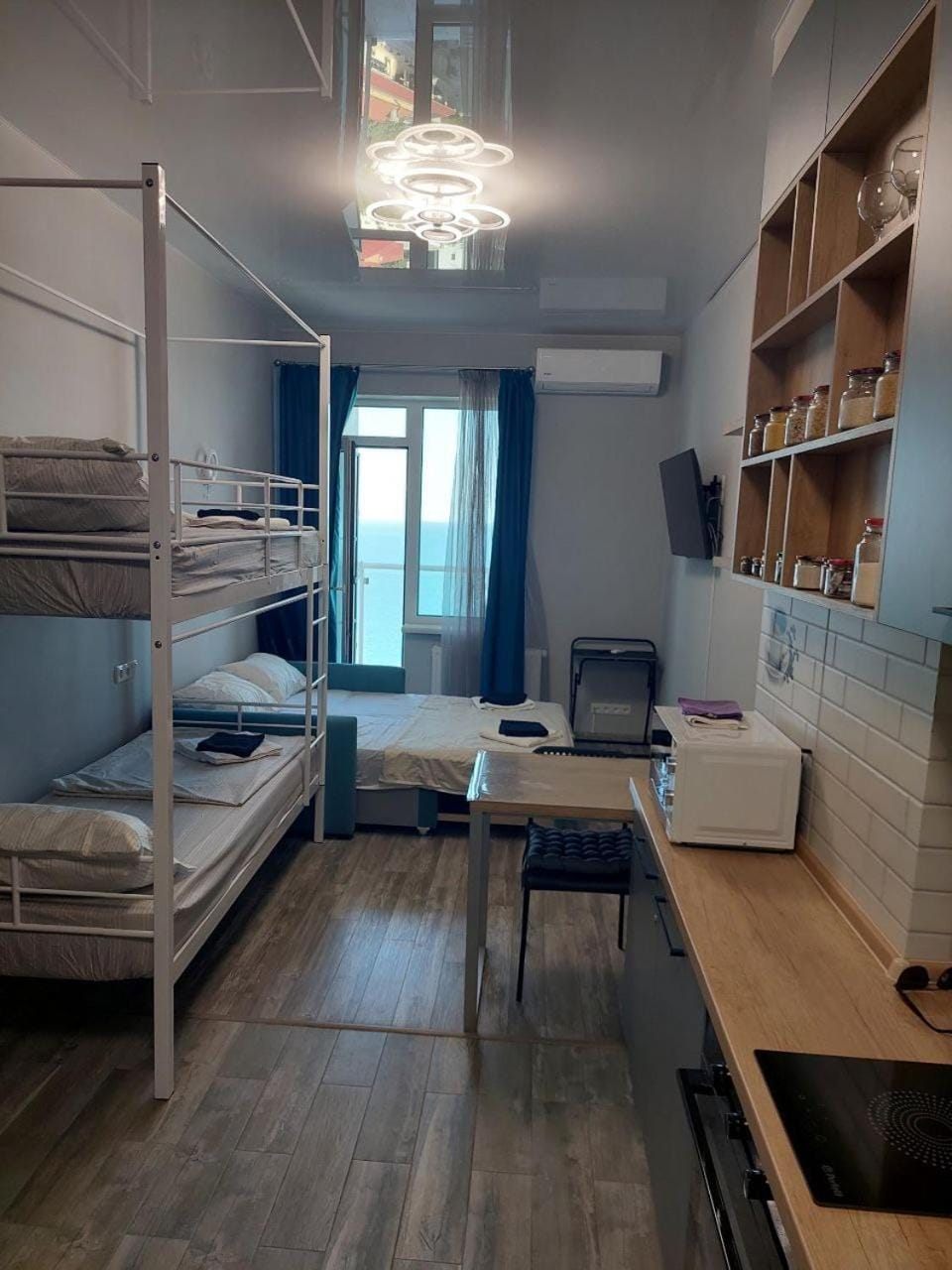 Bed, Kitchen or kitchenette, Photo of the whole room, bunk bed