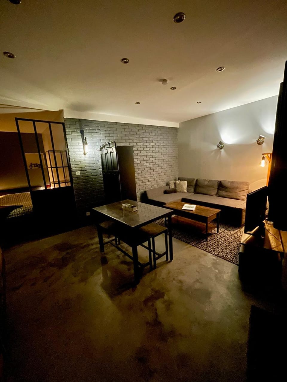 Living room, Dining area