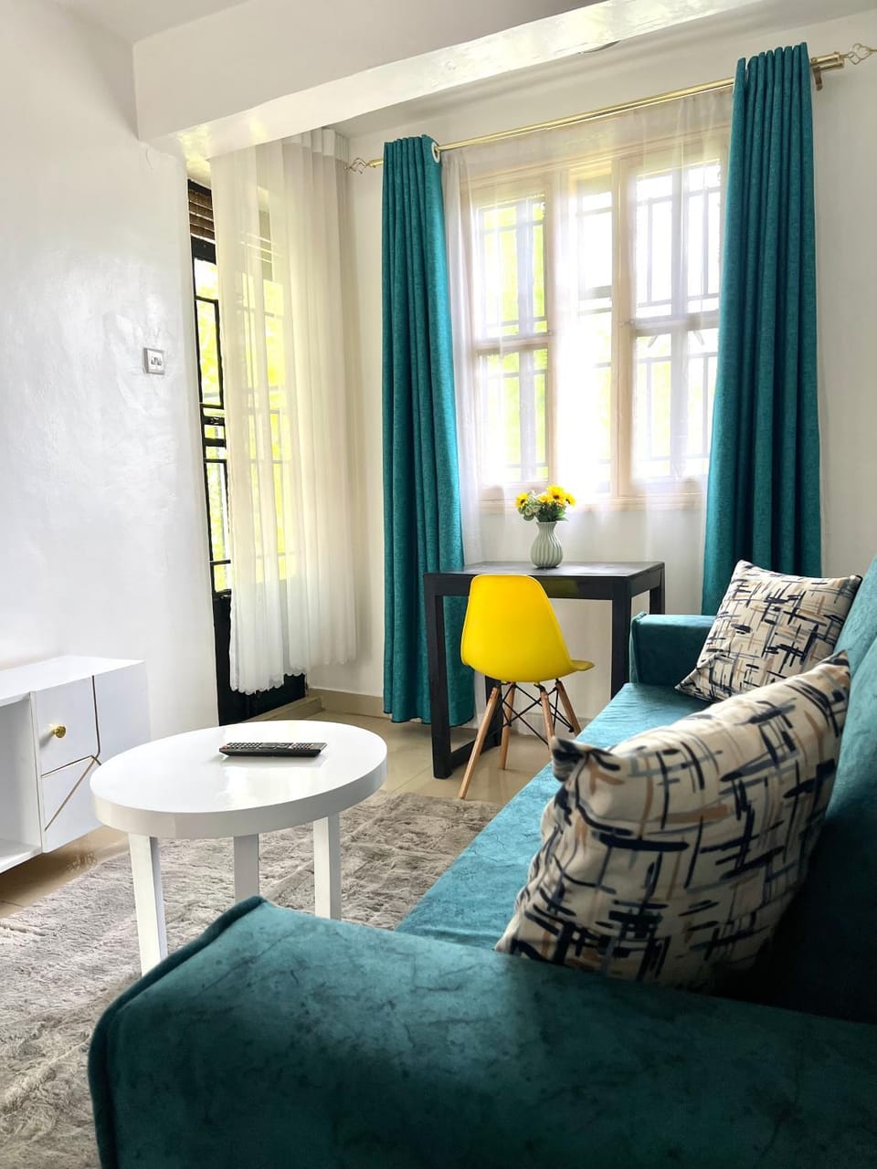 Dees apartment Milimani - Fast Wifi & Secure Parking Apartment in Uganda