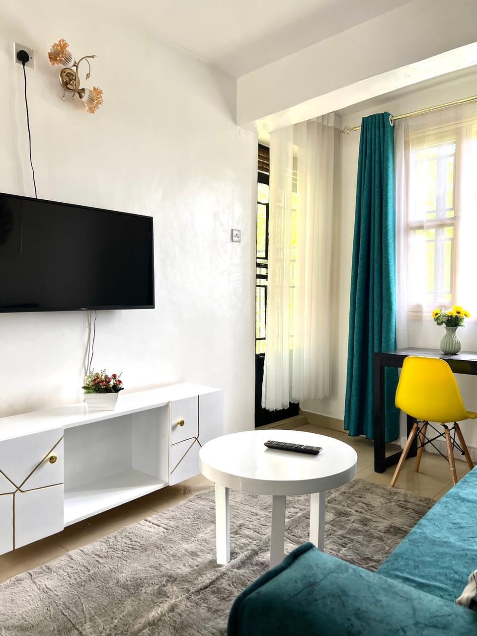 Dees apartment Milimani - Fast Wifi & Secure Parking Apartment in Uganda