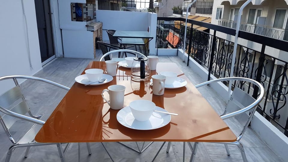 Maisonaitte-Athens Center, 4 BD, 2 BATH Apartment in Athens