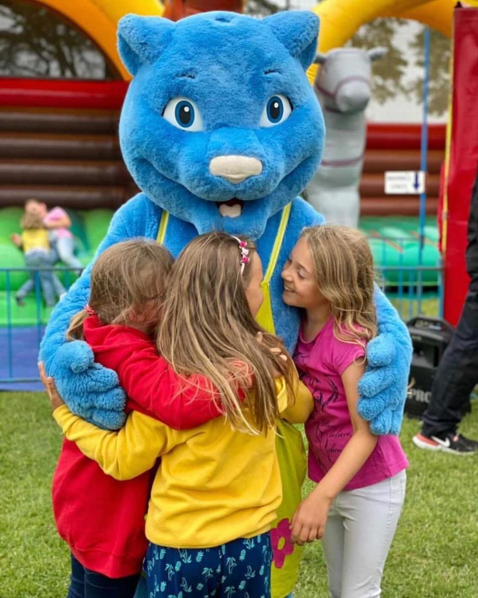 Kids's club, children