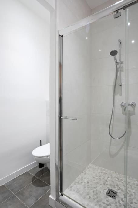 2 pieces proche metro, Montrouge Apartment in Montrouge