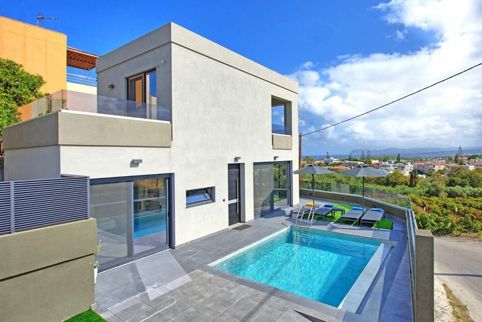 Property building, Pool view, Swimming pool