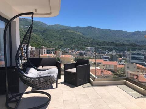 Horizon Two bedroom Penthouse with Hot tub Apartment in Budva Municipality