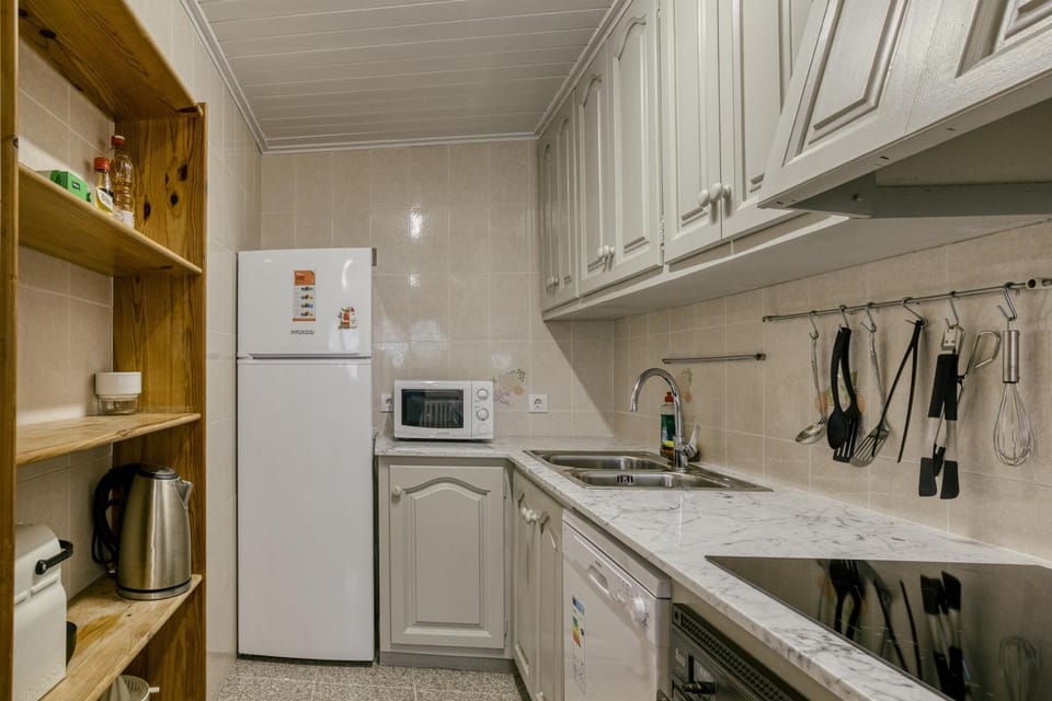 Kitchen or kitchenette, Living room