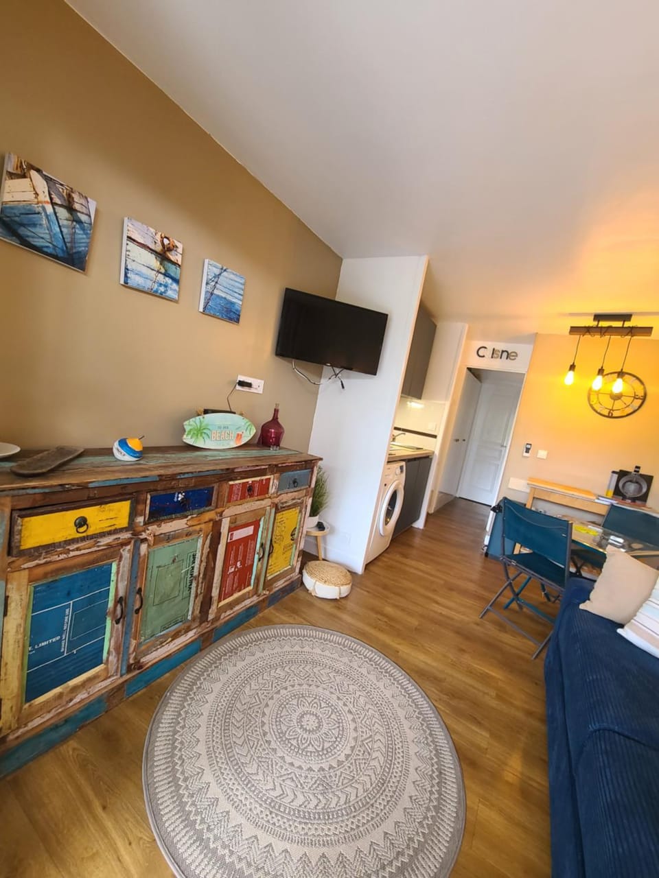TV and multimedia, Kitchen or kitchenette, Seating area, Dining area