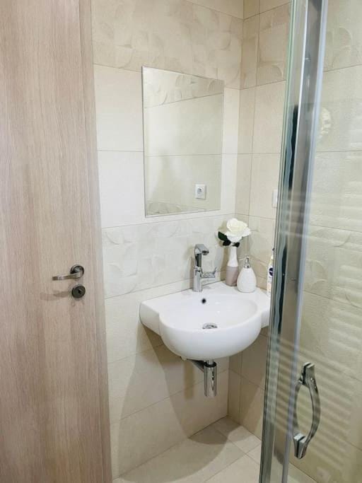 Bathroom, Public Bath