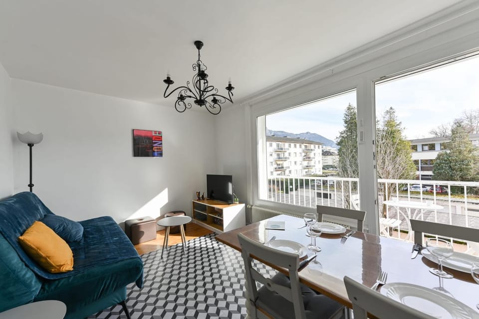 Le Boileau - Apartment for 4 people parking and balcony CLOSE to the Lake House in Annecy