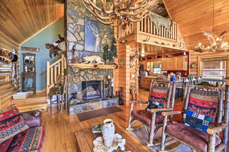 'River Dream Cabin' on New River w/ Fire Pit Cabin in Virginia