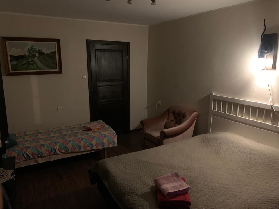 K76 - Very Nice 2-bedrooms Apartment -2 big beds-1 single bed Apartment in Estonia