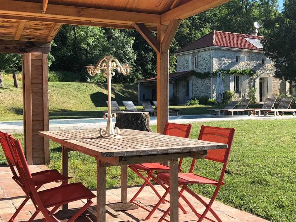 Maison Le Prieu House in Nouvelle-Aquitaine