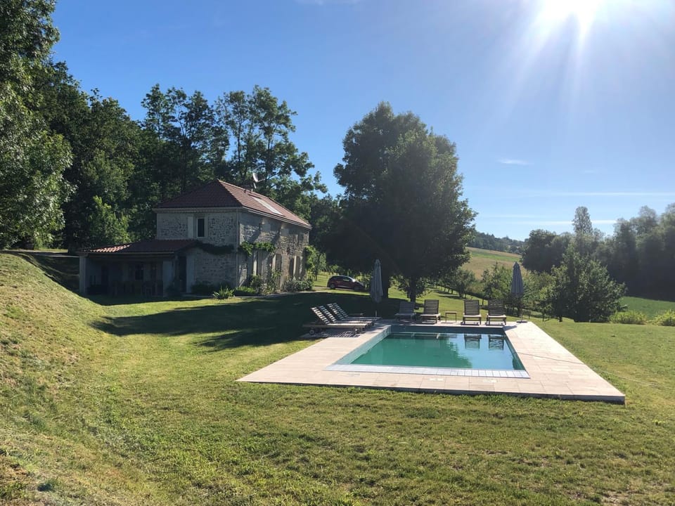 Maison Le Prieu House in Nouvelle-Aquitaine