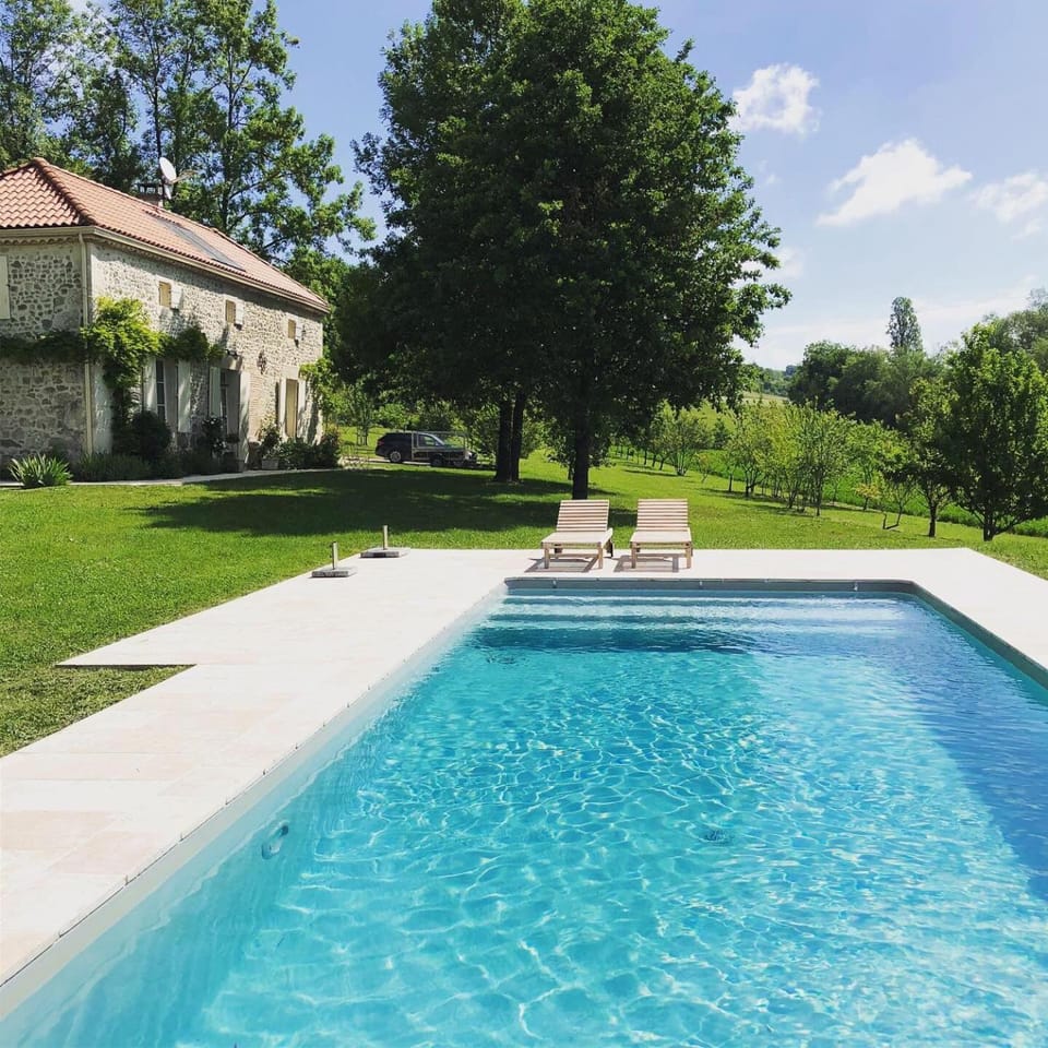 Maison Le Prieu House in Nouvelle-Aquitaine
