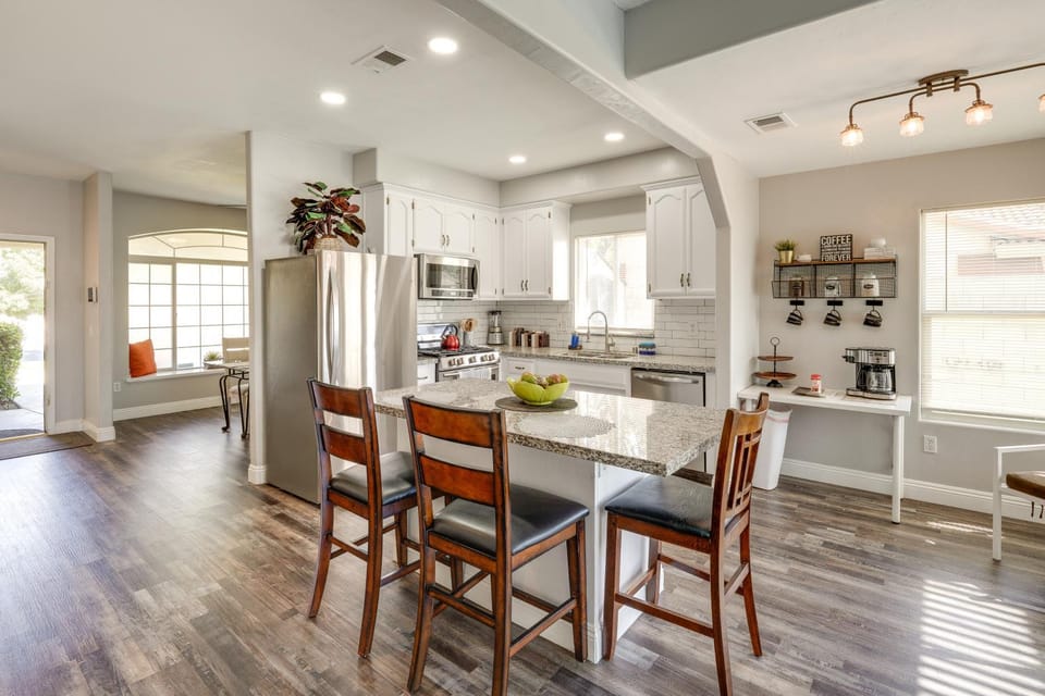 Private Pool & Patio: Pet-Friendly Bakersfield Gem House in Bakersfield