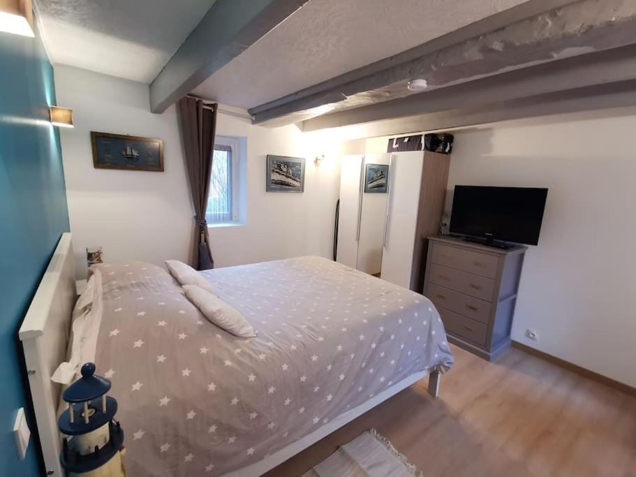 Le rez de jardin Apartment in Honfleur