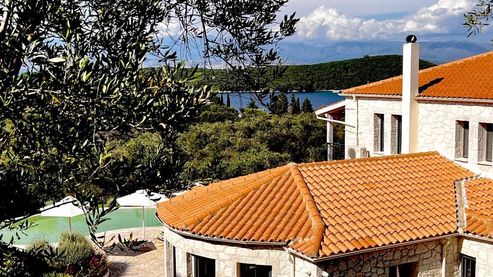 Property building, Day, Natural landscape, Mountain view, Sea view