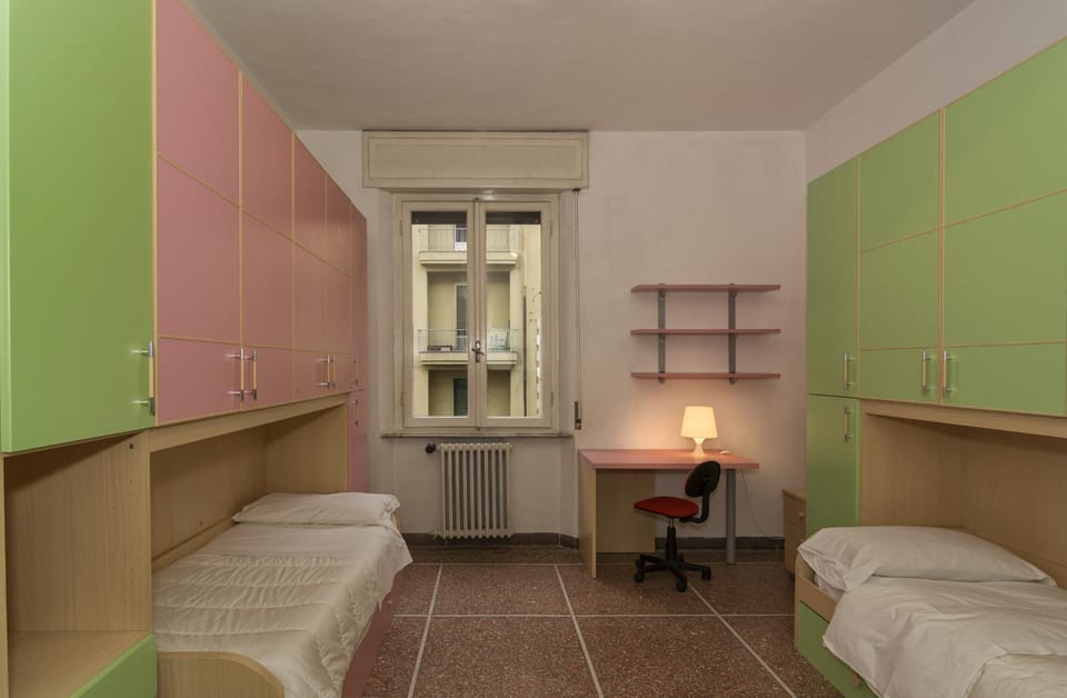 Holiday Pisa Gare 2 Bed and Breakfast in Pisa