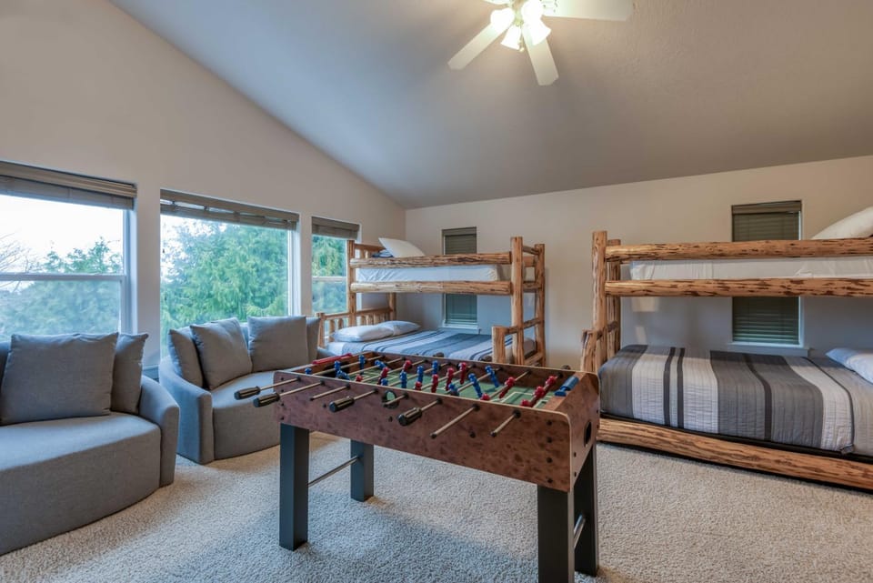 A Lobster Lookout House in Devils Lake