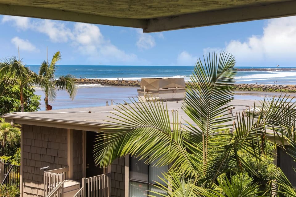 E107 - Tranquility Shores House in Oceanside