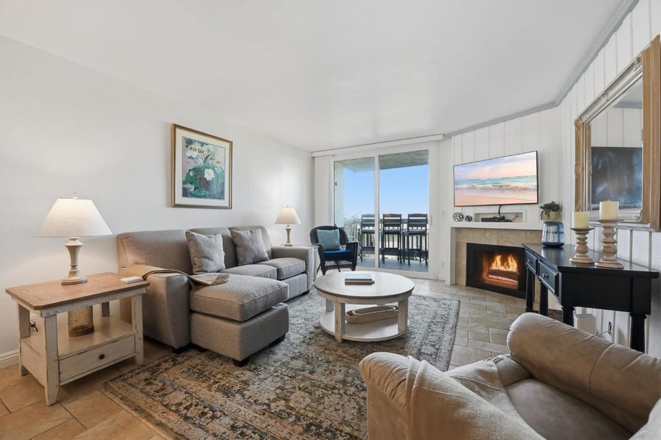 E107 - Tranquility Shores House in Oceanside