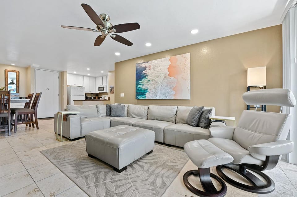 F110 - Sea Pointe House in Oceanside