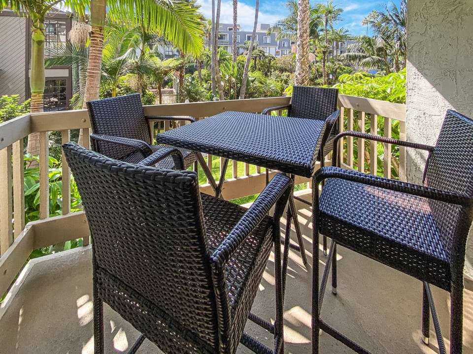 F100 - Coastal Oasis House in Oceanside