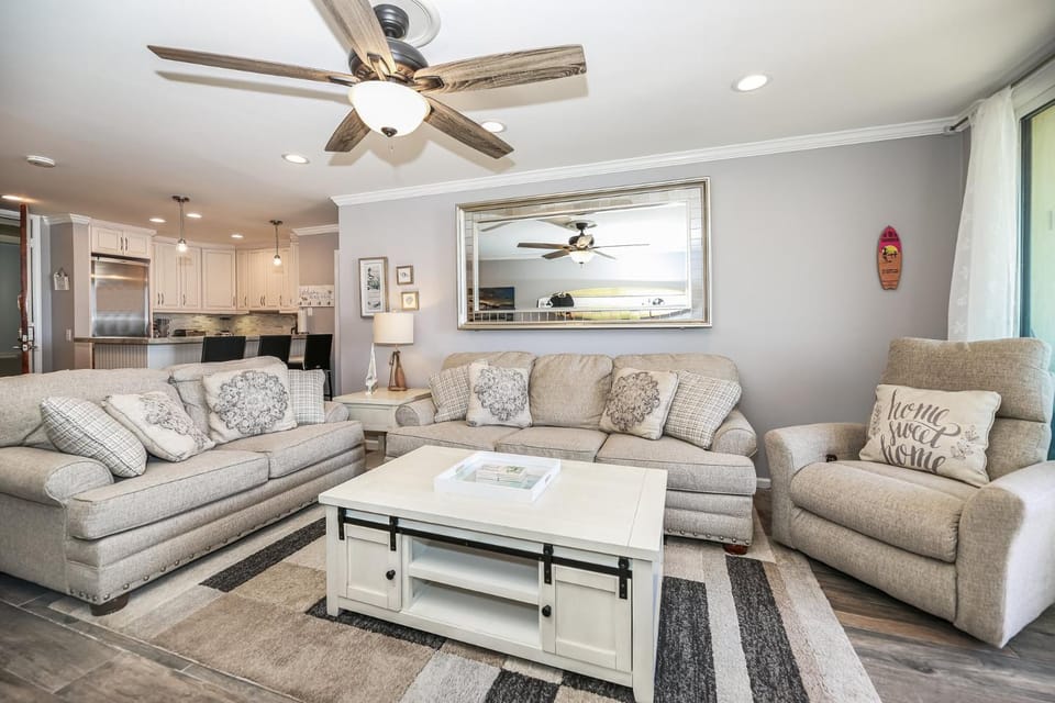 D108 - Seascape Haven House in Oceanside